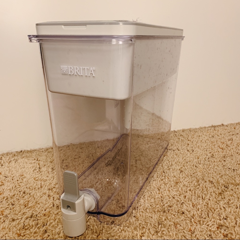 Brita Water dispenser/filter
